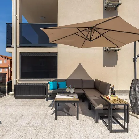 Apartment Lovely In With Wifi *