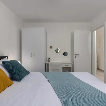 Lovely In With Wifi Apartment